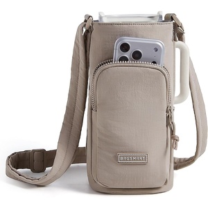 BAGSMART 40oz Magnetic Water Bottle Holder with Strap, Drink Carrier Bag Crossbody Gym Bag, Gym Accessories for Women/Men(Camel)