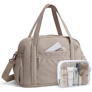 BAGSMART Expandable Personal Item Travel Bag, Lightweight Gym Bag for Women, 24L Weekender Travel Duffle with Toiletry Bag, Carry on Overnight Duffel, Chocolate(Camel)